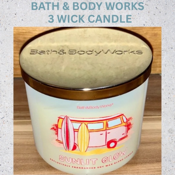 BATH AND BODY WORKS BRAND NEW 3 WICK CANDLE - SUNLIT GLOW - Picture 1 of 3
